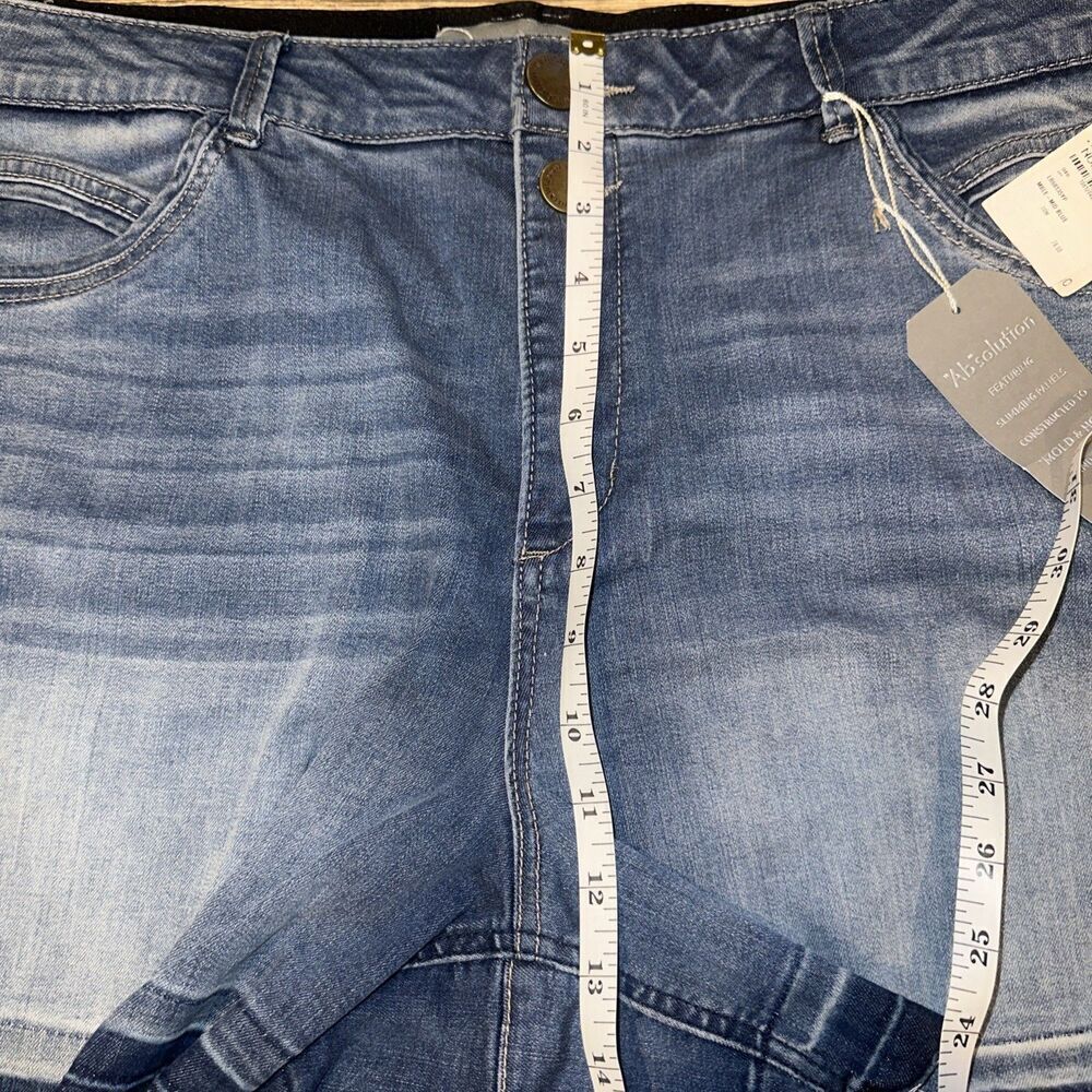 Wit & Wisdom Women’s Absolution Skyrise Denim Stretch Shorts. Size 20W. NWT. Z - Picture 10 of 11